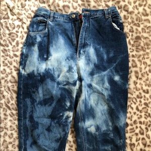 Acid Wash jeans